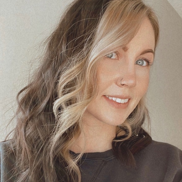 Meet your Posher, Sarah - Picture 1 of 1